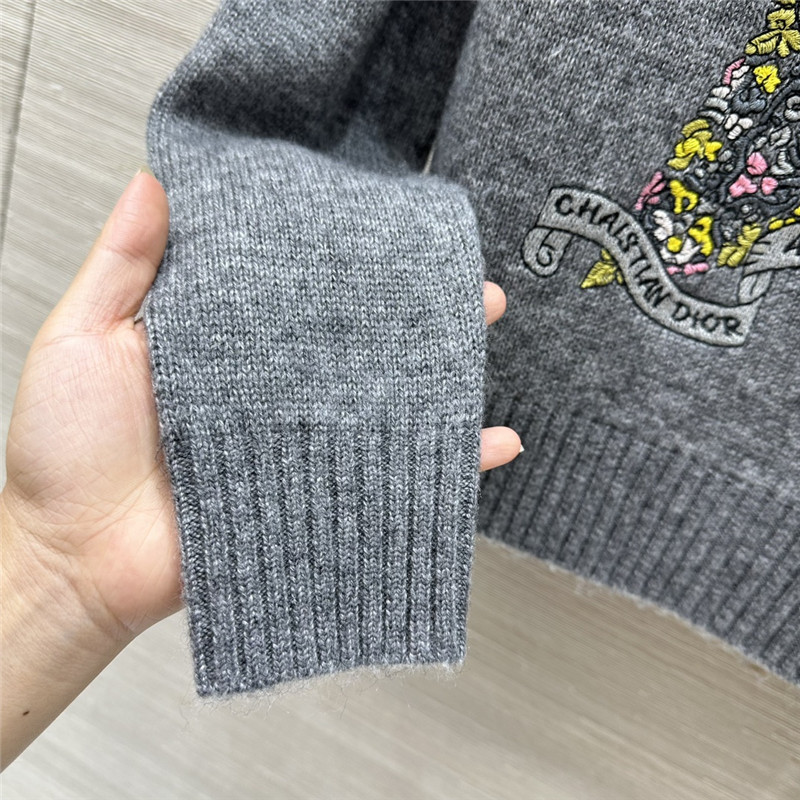 D10r embroidered wool sweater grey