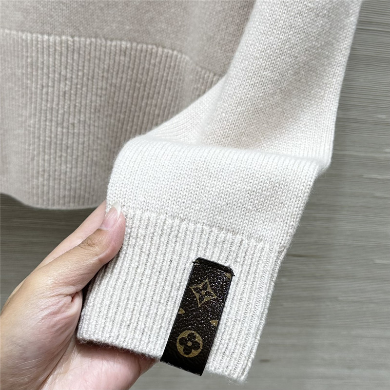 LV Pin Cashmere Sweater Off-White