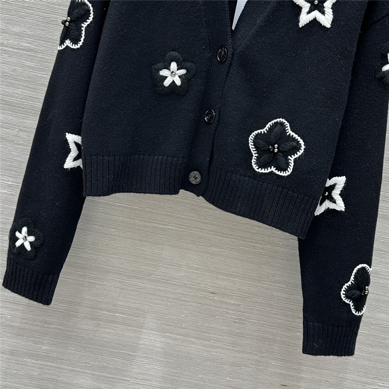 Va1e*ntin0 cropped floral cardigan navy