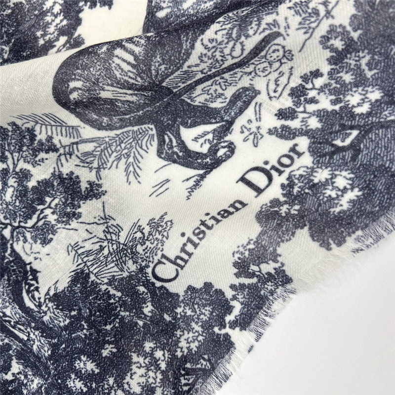 D10r jouy print shawl