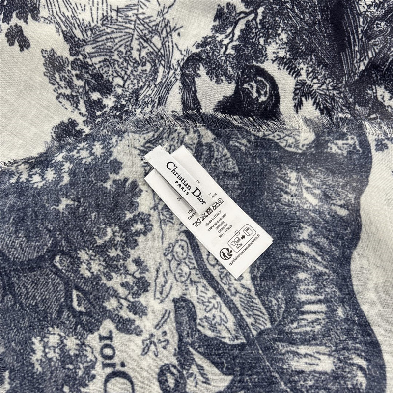 D10r jouy print shawl