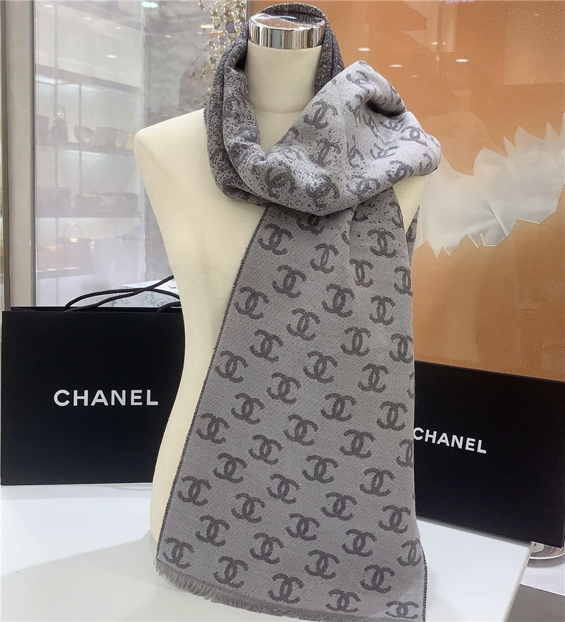 Ch**el gradient grey scarf