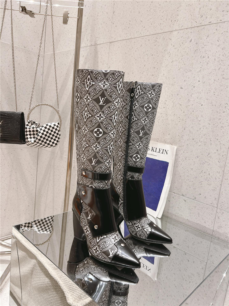 l0vis Vvtt0n black white monogram high boots