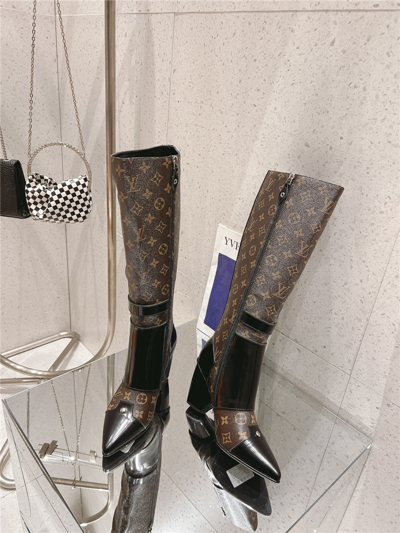 l0vis Vvtt0n monogram leather high boots