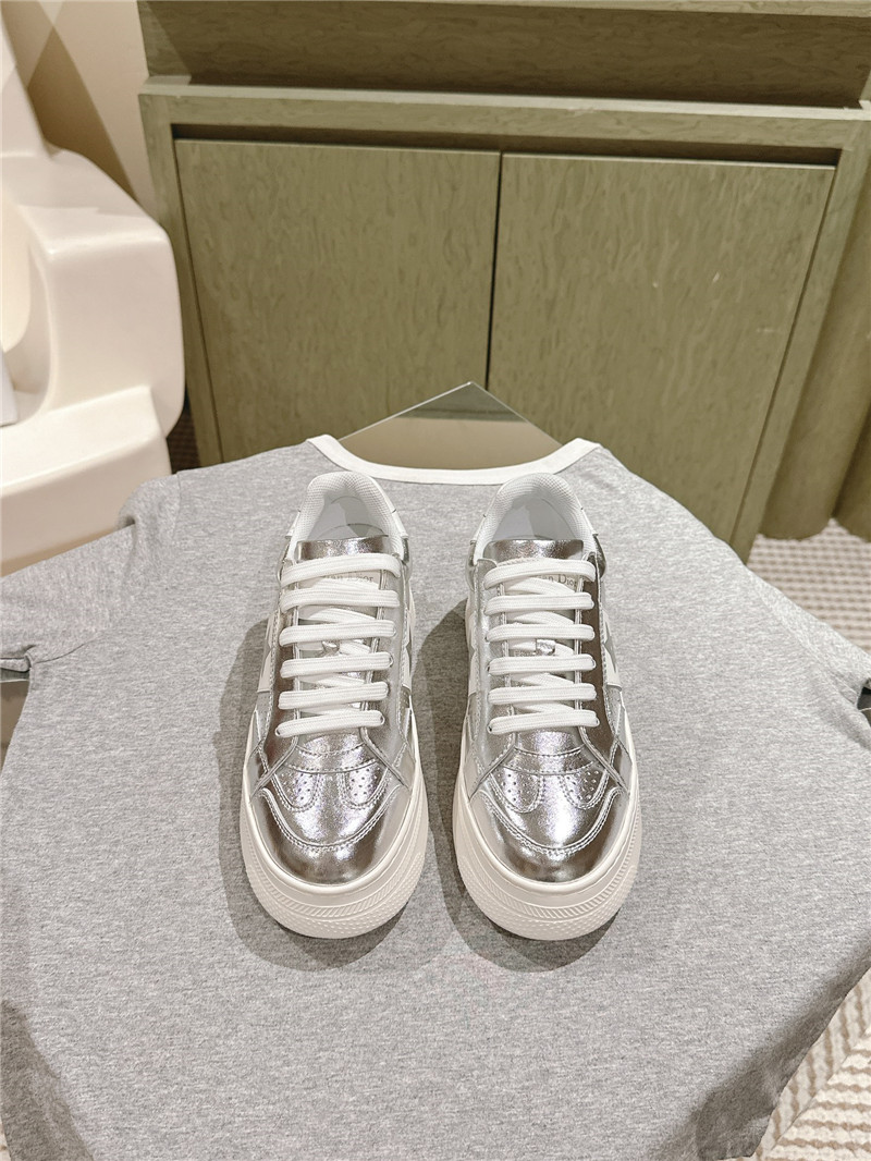 D10r silver star platform sneakers