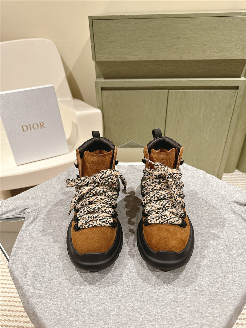 D10r lace-up high-top ankle boots brown