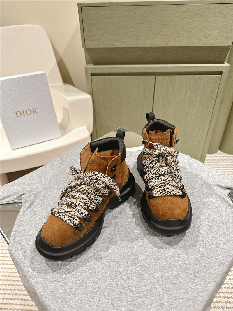 D10r lace-up high-top ankle boots brown