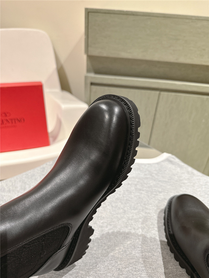 Va1e*ntin0 chelsea ankle boots