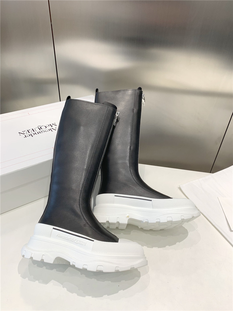 a1exa*der Mcqv*en tread slick knee-high boots