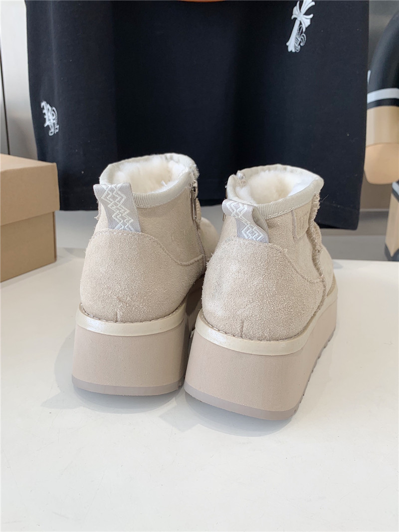 UGG Ultra Mini Platform Boots in Beige
