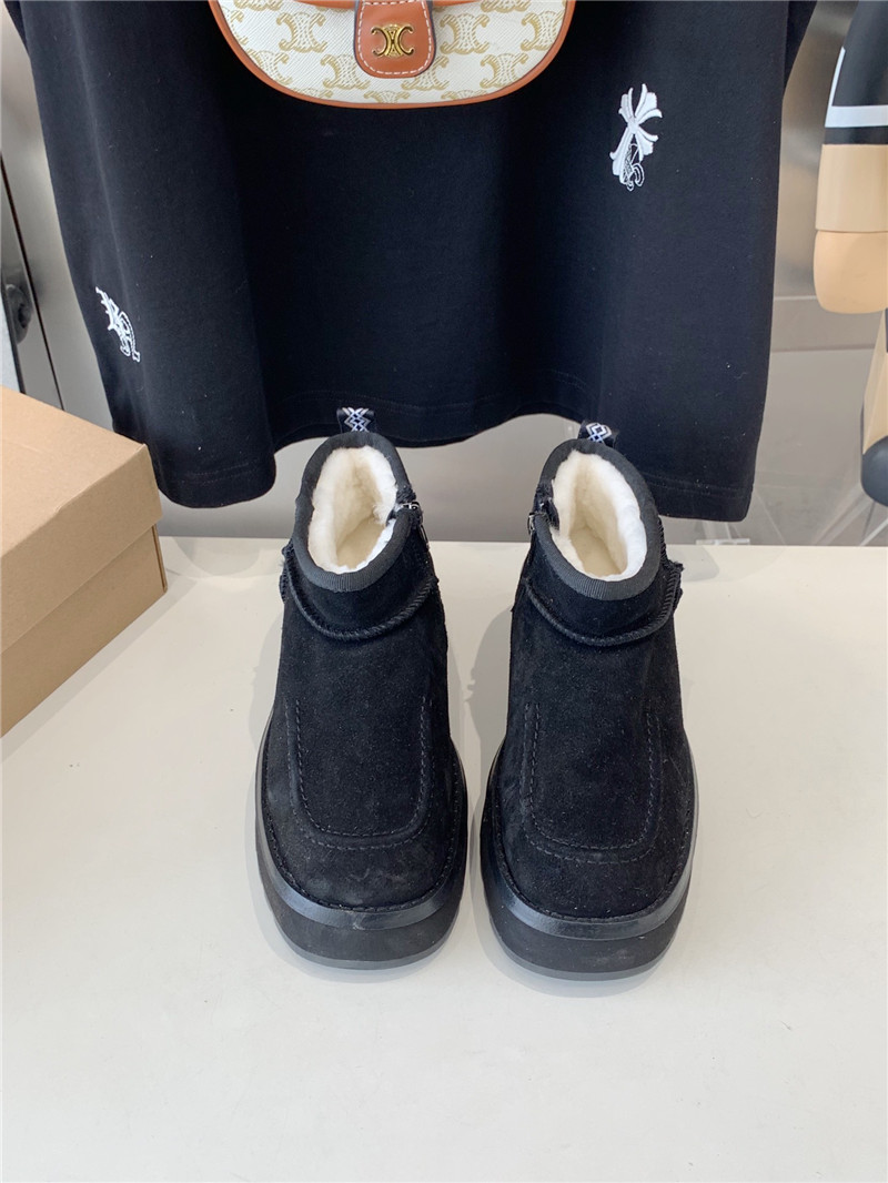 UGG Ultra Mini Platform Boots in Black