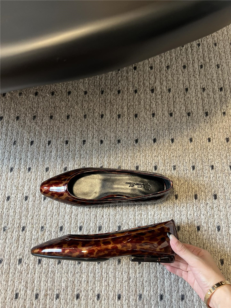 L0r0 P1ana primula ballet flat patent animalier