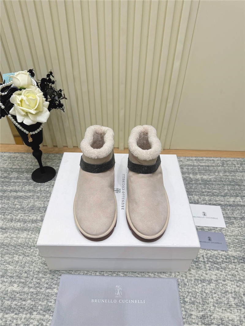 BC Grey Shearling-Lined Suede Boots