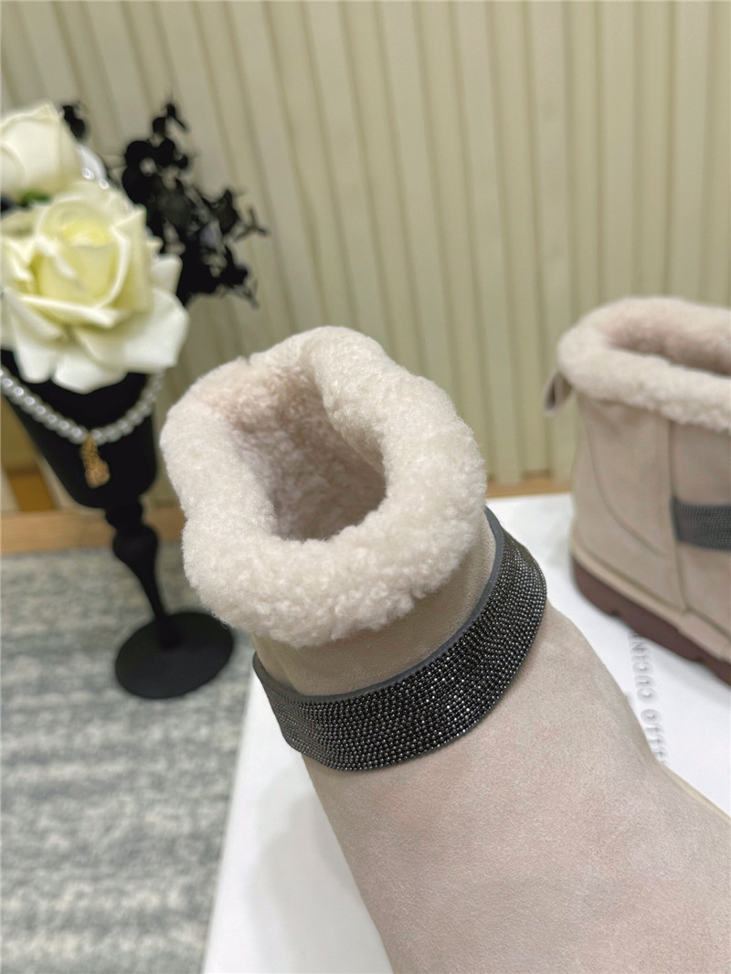 BC Grey Shearling-Lined Suede Boots