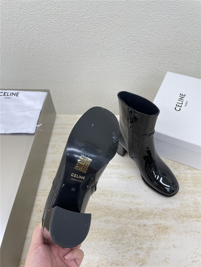 Ce1i*e triomphe zipped boots in patent calfskin