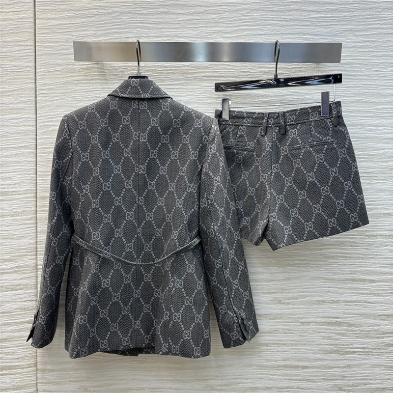 Gvc*1 jacquard suit