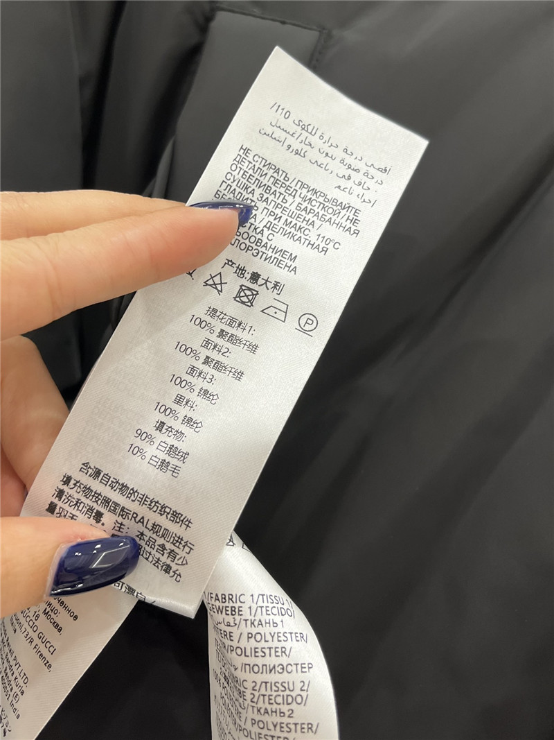 Gvc*1 reversible hooded down jacket