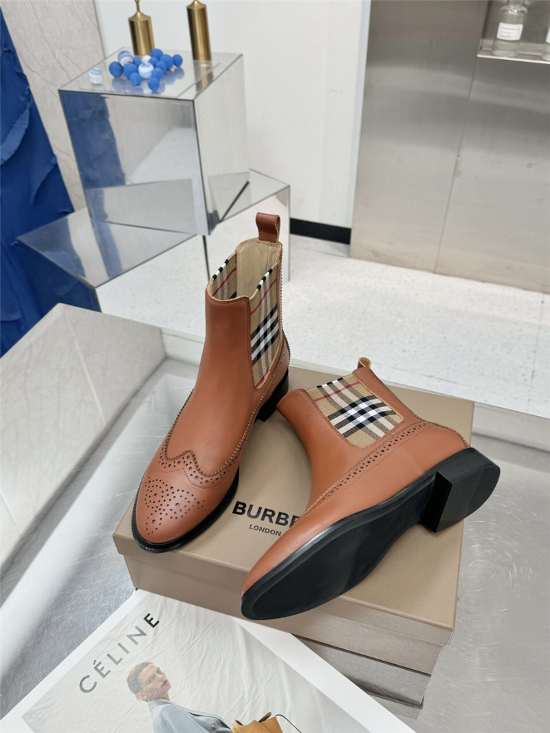 Bv*b*rry vintage check chelsea boots in brown