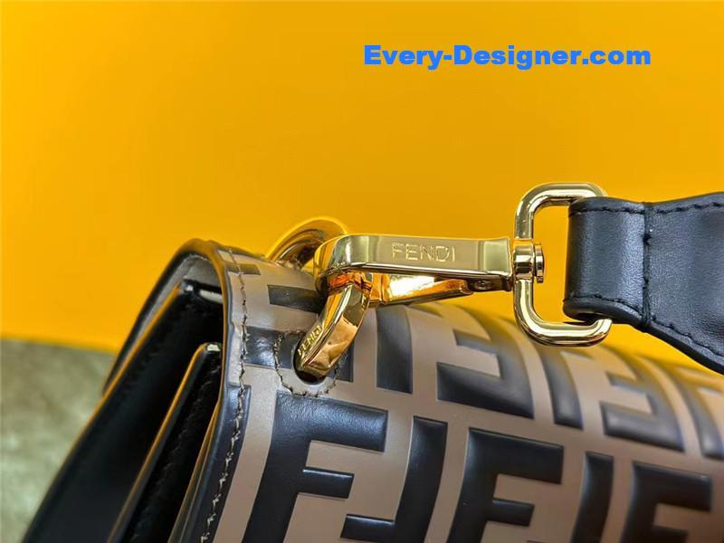 F**di kan i ff shoulder bag