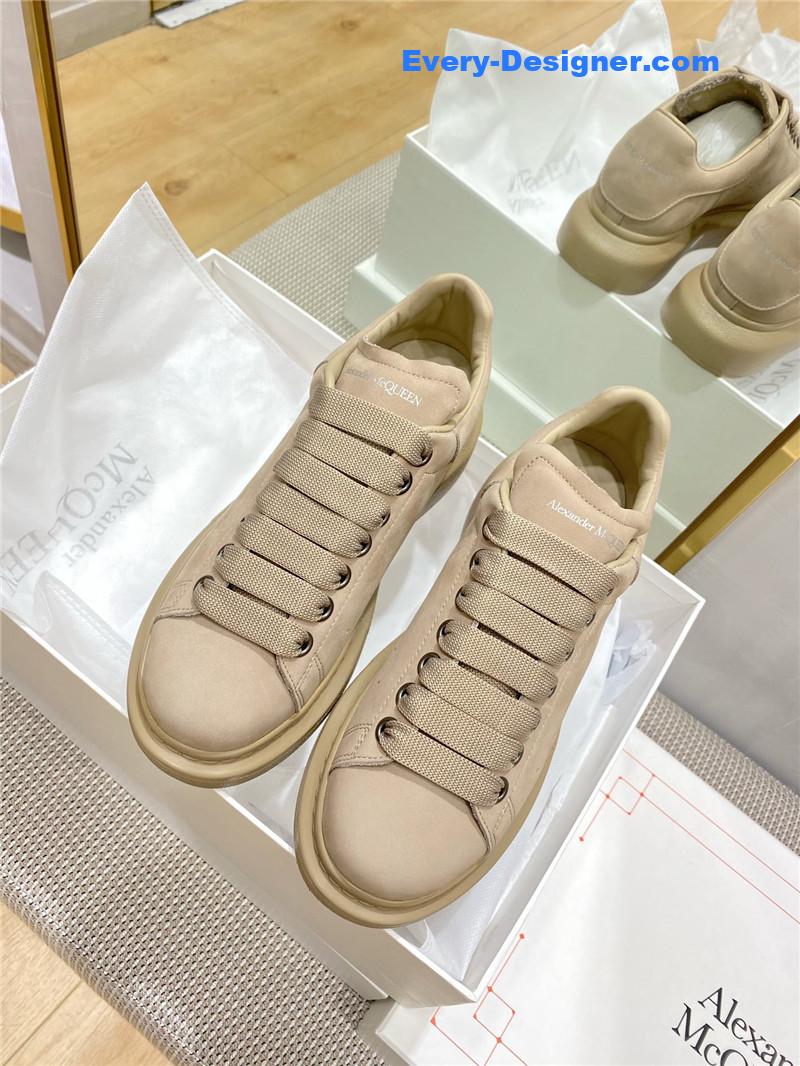 a1exa*der Mcqv*en macaron frosted sneakers