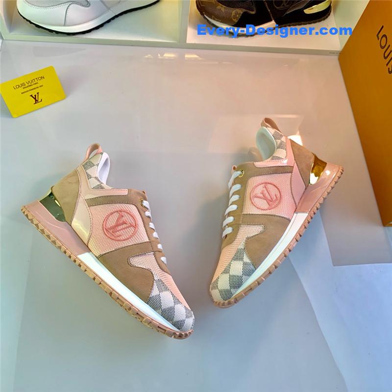 l0vis Vvtt0n lv run away sneakers
