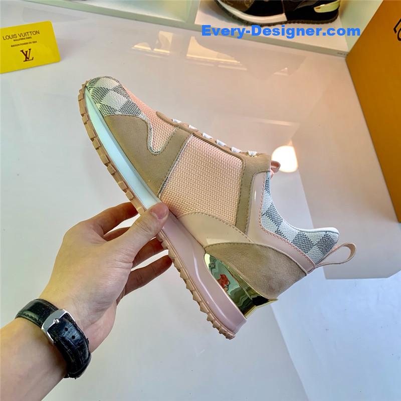 l0vis Vvtt0n lv run away sneakers