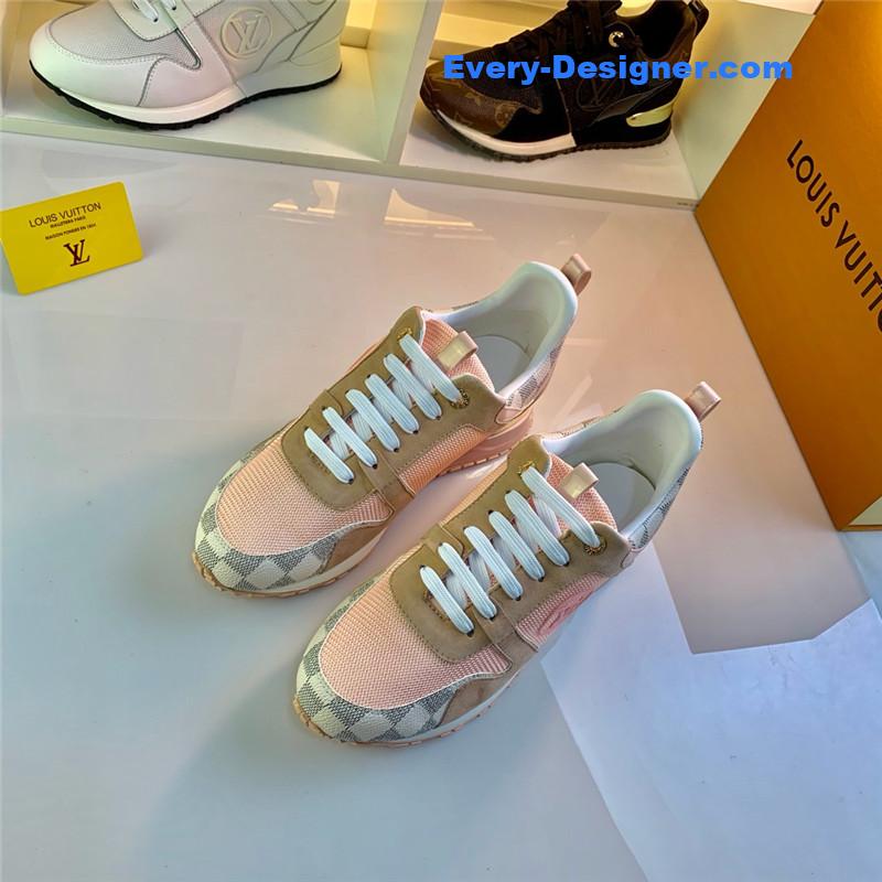 l0vis Vvtt0n lv run away sneakers