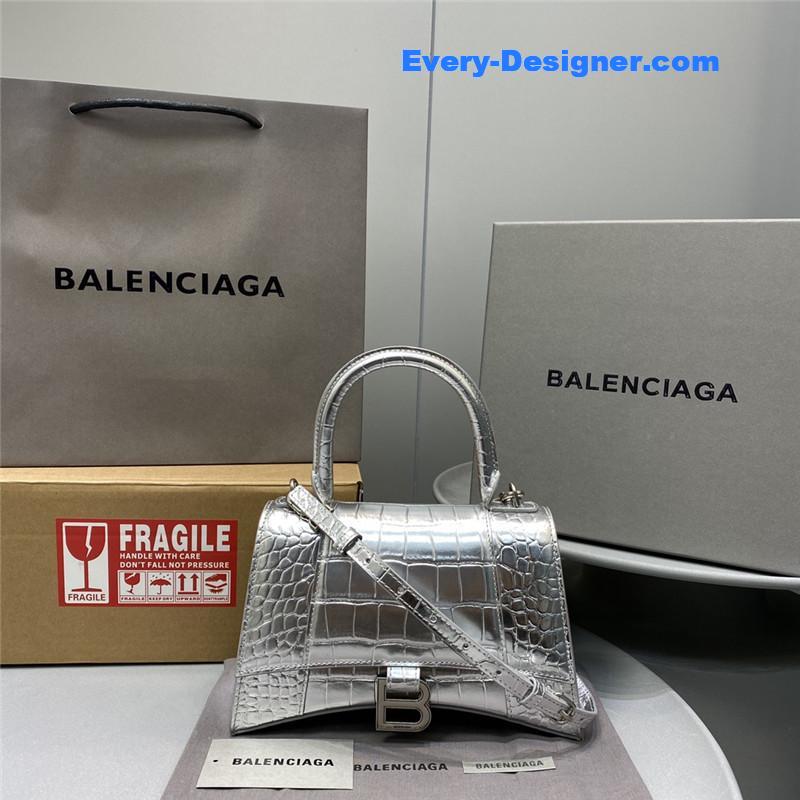 Ba1en*iaga hourglass bag silver