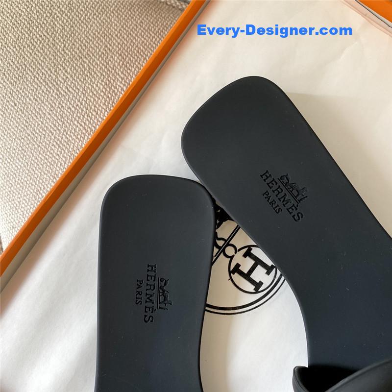 H**me5 new classic pig nose chain slippers