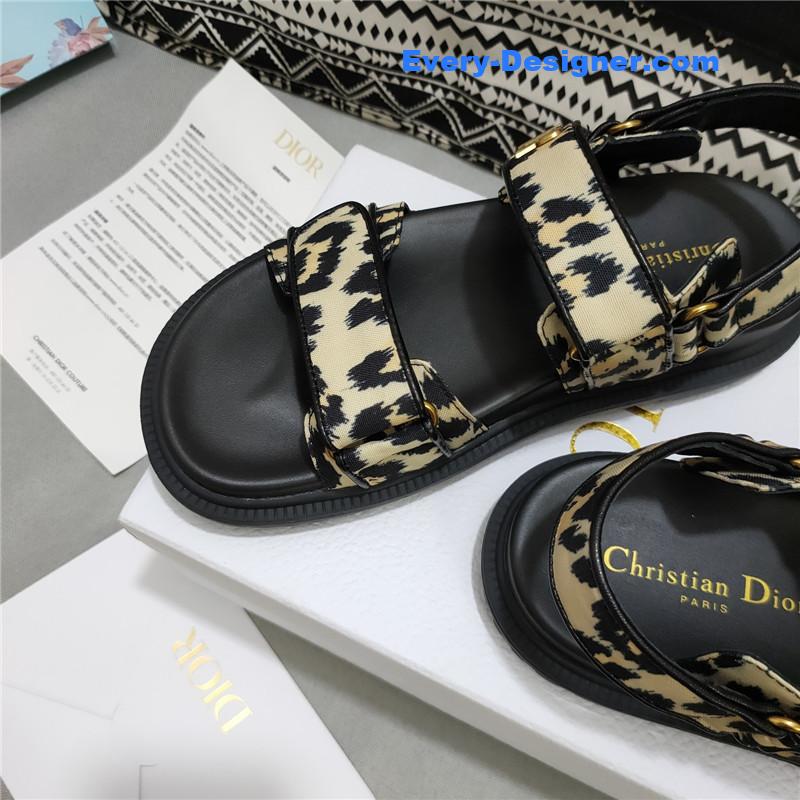 D10r mizza pattern D10ract sandals