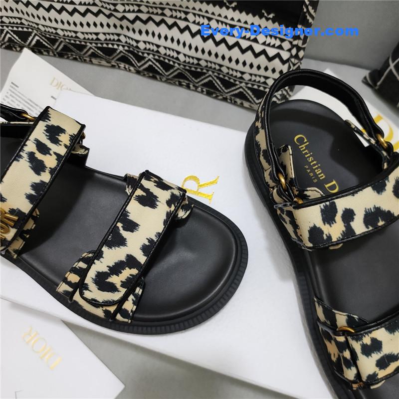 D10r mizza pattern D10ract sandals
