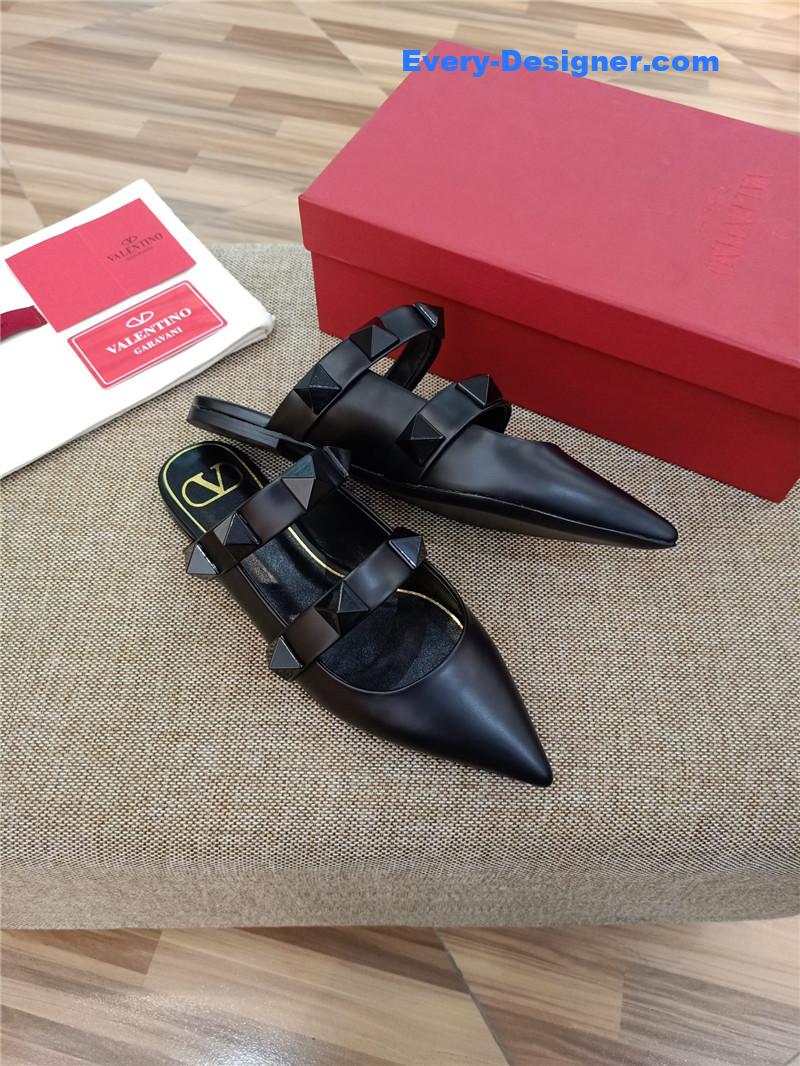 Va1e*ntin0 logo bronzing sandals