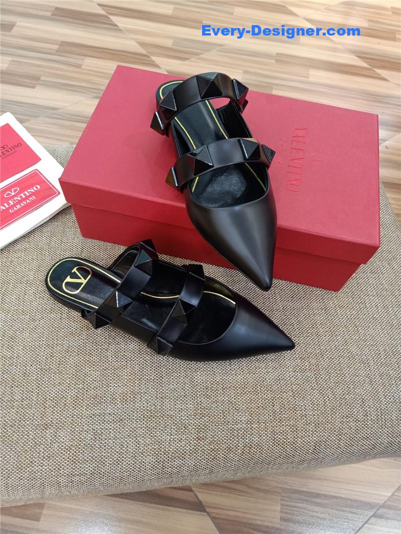 Va1e*ntin0 logo bronzing sandals