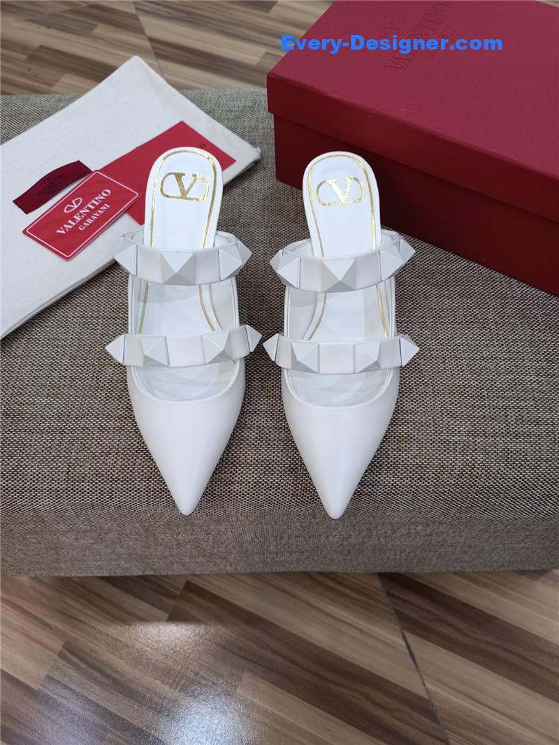 Va1e*ntin0 logo bronzing sandals