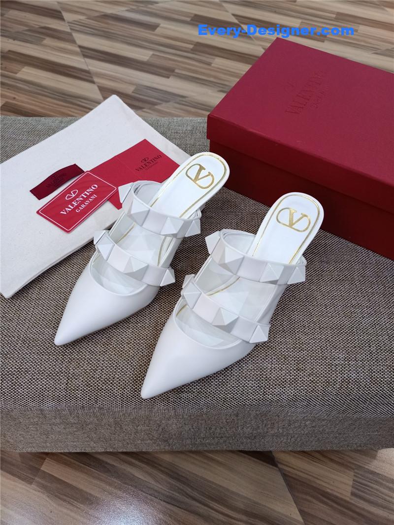 Va1e*ntin0 logo bronzing sandals