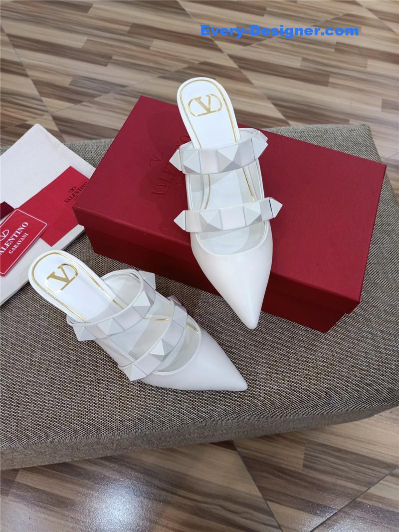 Va1e*ntin0 logo bronzing sandals