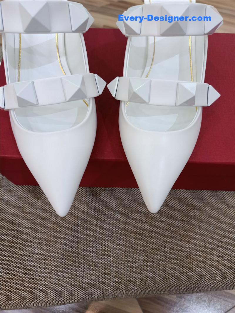 Va1e*ntin0 logo bronzing sandals