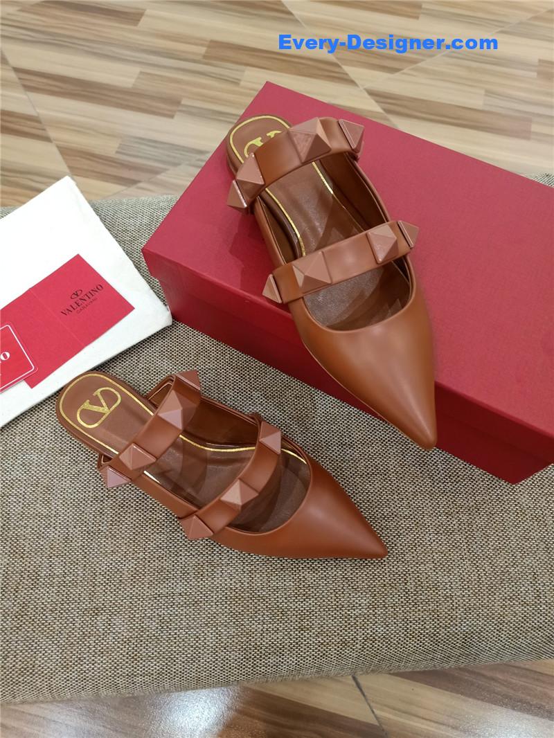 Va1e*ntin0 logo bronzing sandals