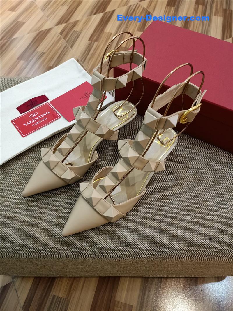 Va1e*ntin0 logo bronzing sandals