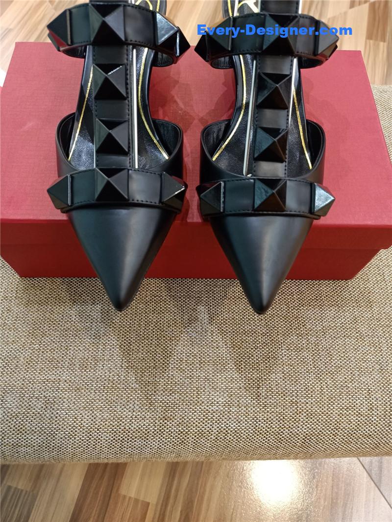 Va1e*ntin0 logo bronzing sandals