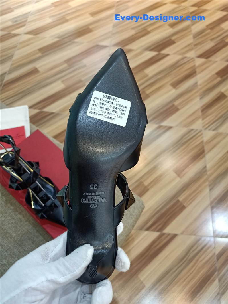 Va1e*ntin0 logo bronzing sandals