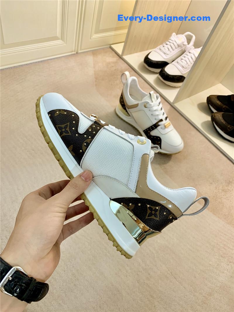 l0vis Vvtt0n lv run away sneakers