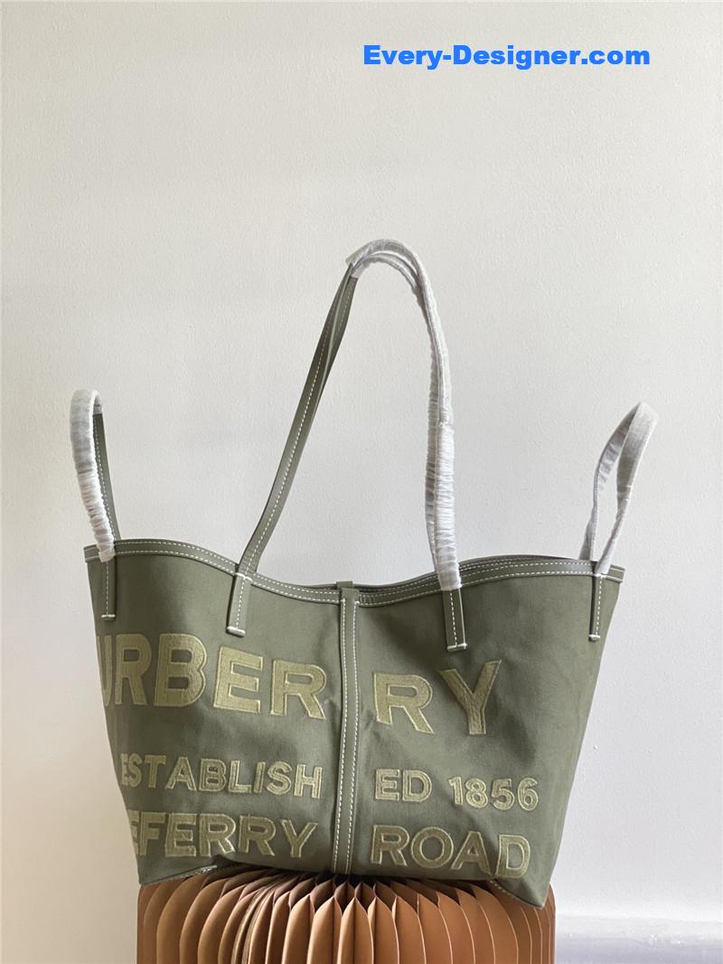 Bv*b*rry beach tote bag