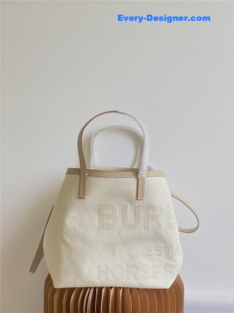 Bv*b*rry beach tote bag