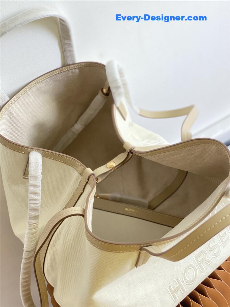 Bv*b*rry beach tote bag