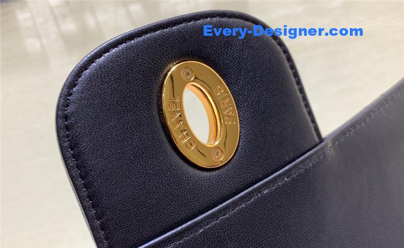 Ch**el chain limited gold buckle bag