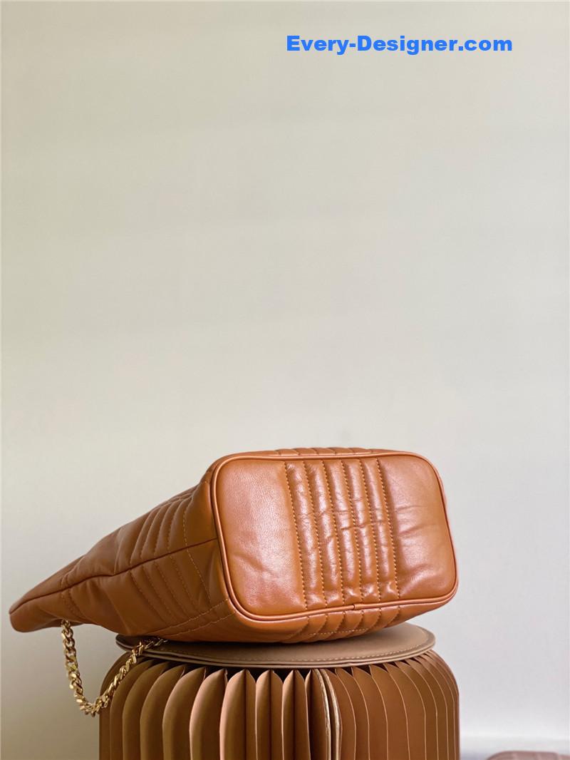 Bv*b*rry lola bucket bag