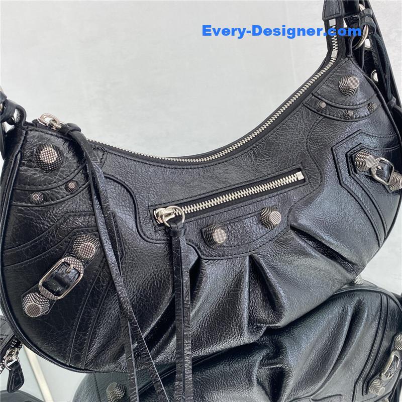 Ba1en*iaga le cagole leather shoulder bag