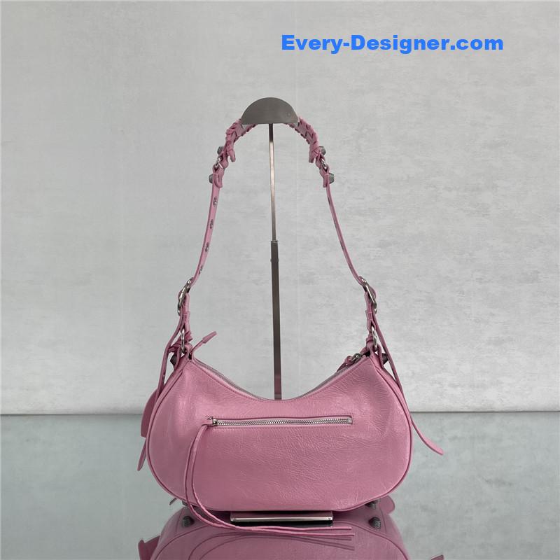 Ba1en*iaga le cagole leather shoulder bag pink