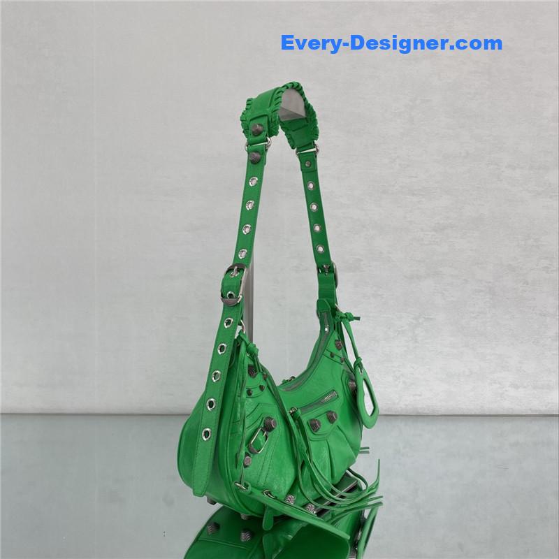 Ba1en*iaga le cagole leather shoulder bag green
